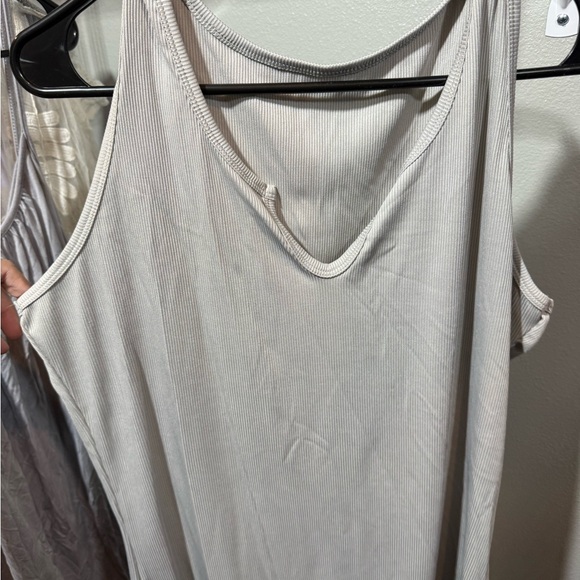 Light Grey Ribbed Tank Top - Picture 4 of 5